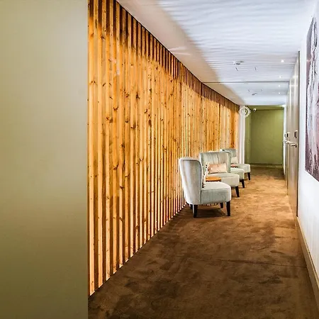 Well And Hotell