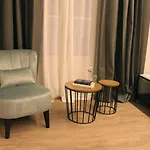 Hotel Well And Barcelona