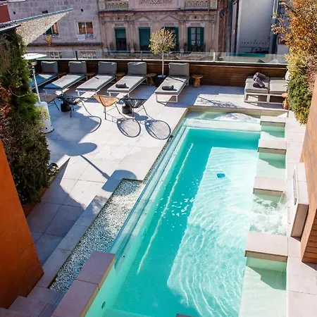 Hotel Well And