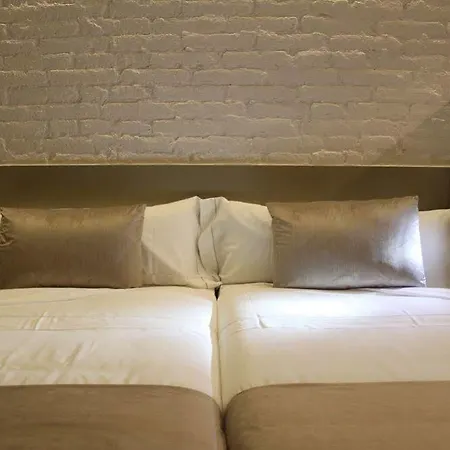 Hotel Well And Barcelona